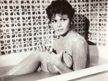 Eva Bartok