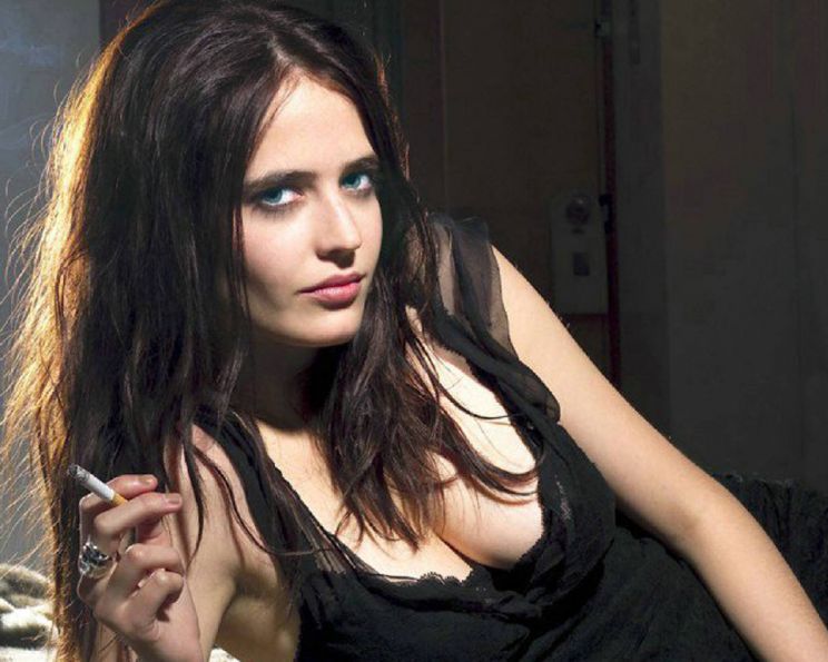 Eva Bourne