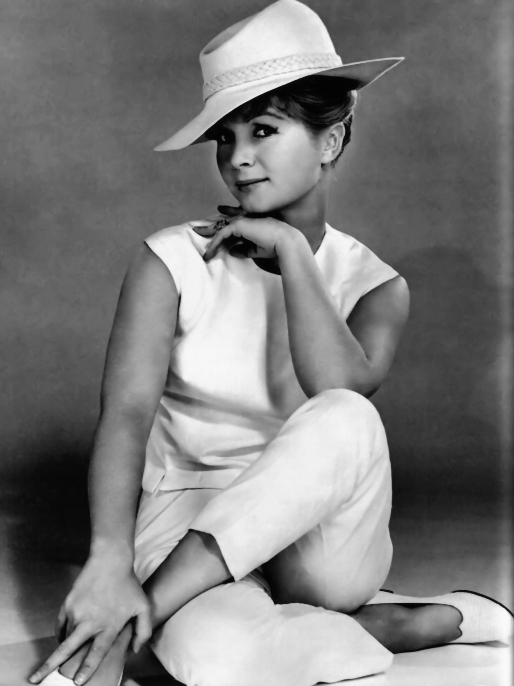 Pictures of Eva Gabor