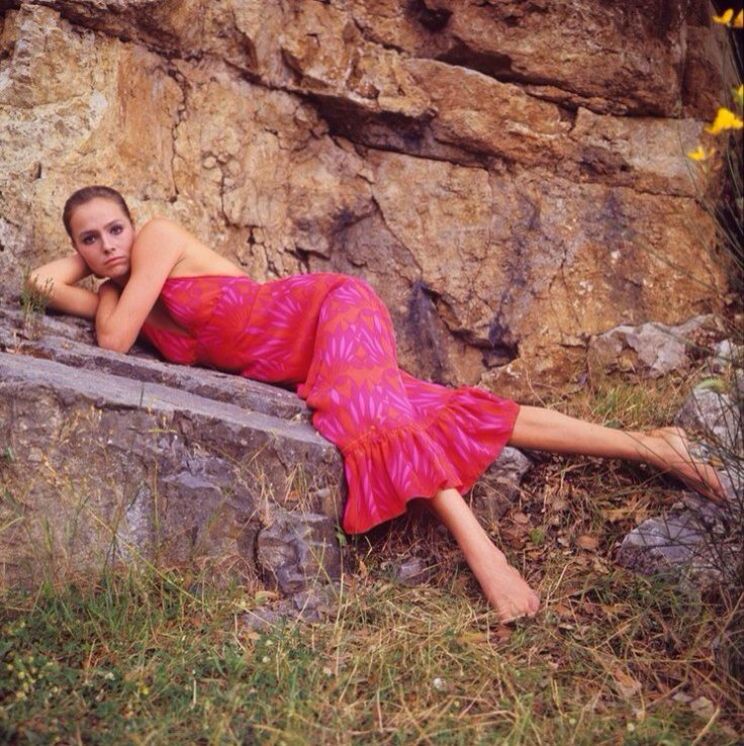 Eva Renzi