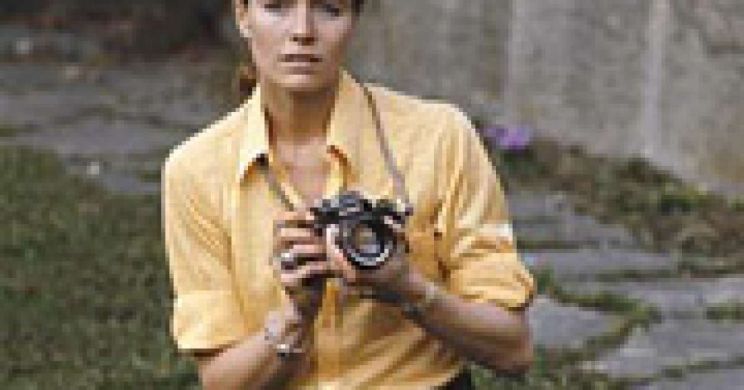 Eva Renzi