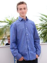 Evan Bird #1147394 picture (Portrait Medium)