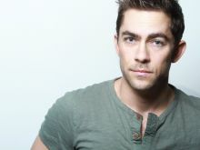 Evan Dumouchel