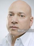 Evan Handler