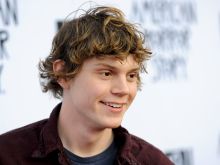 Evan Peters