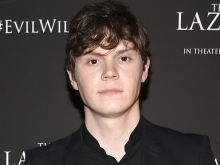 Evan Peters