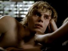 Evan Peters