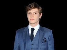 Evan Peters