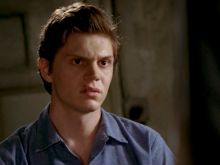 Evan Peters