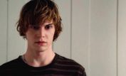 Evan Peters