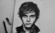 Evan Peters