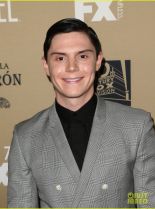 Evan Peters