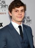 Evan Peters