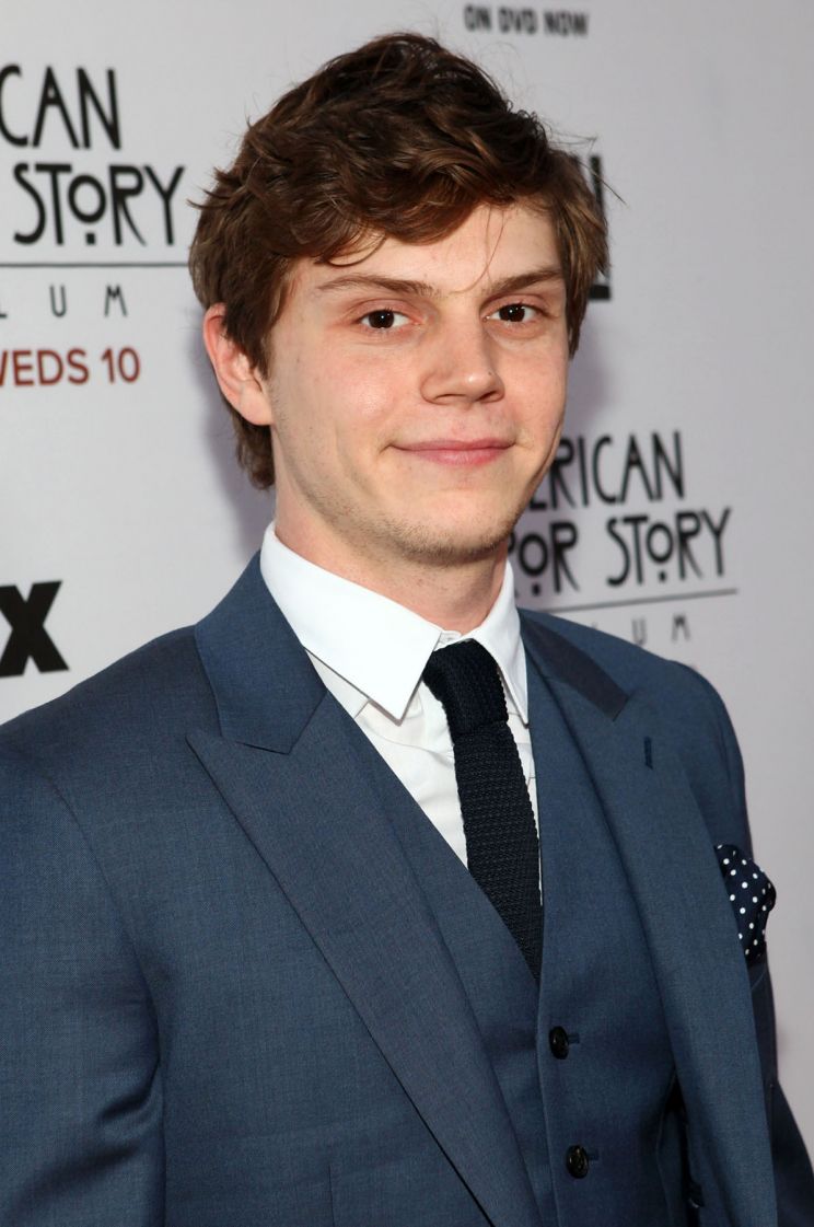 Evan Peters