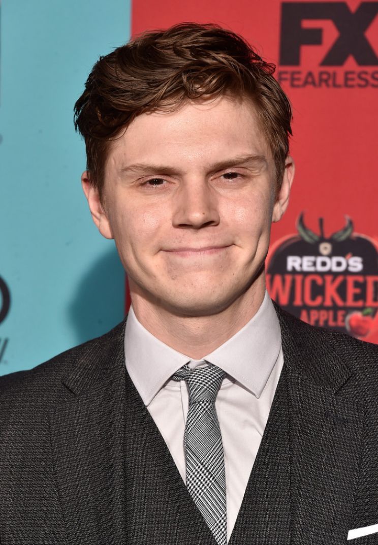 Evan Peters
