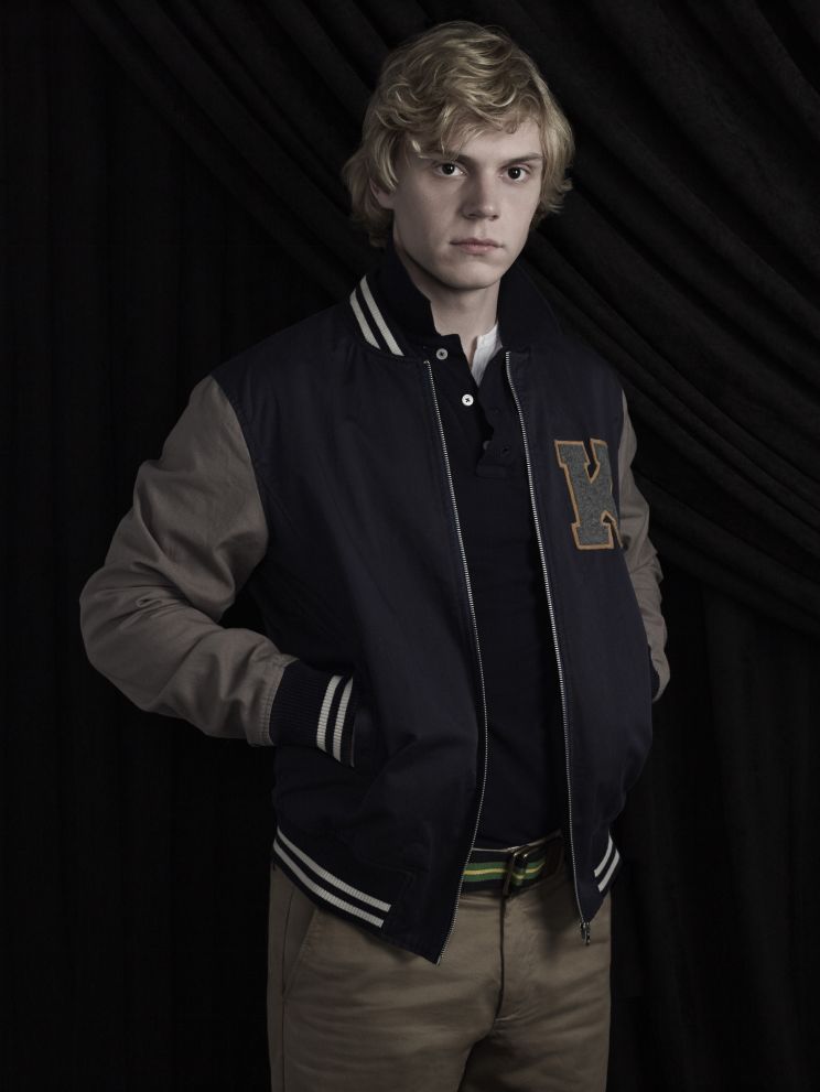Evan Peters