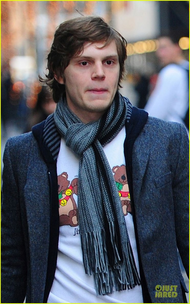 Evan Peters