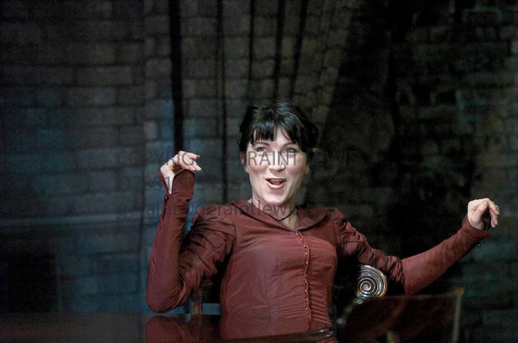 Eve Best