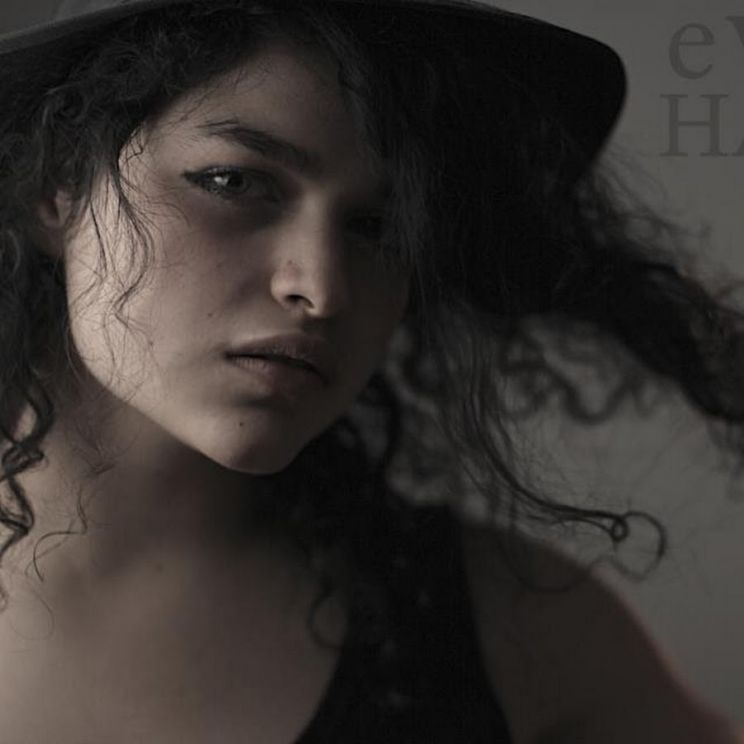 Eve Harlow