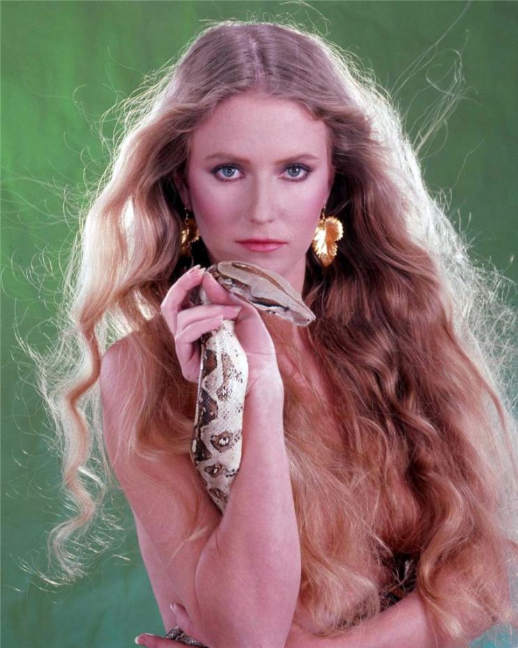 Eve Plumb