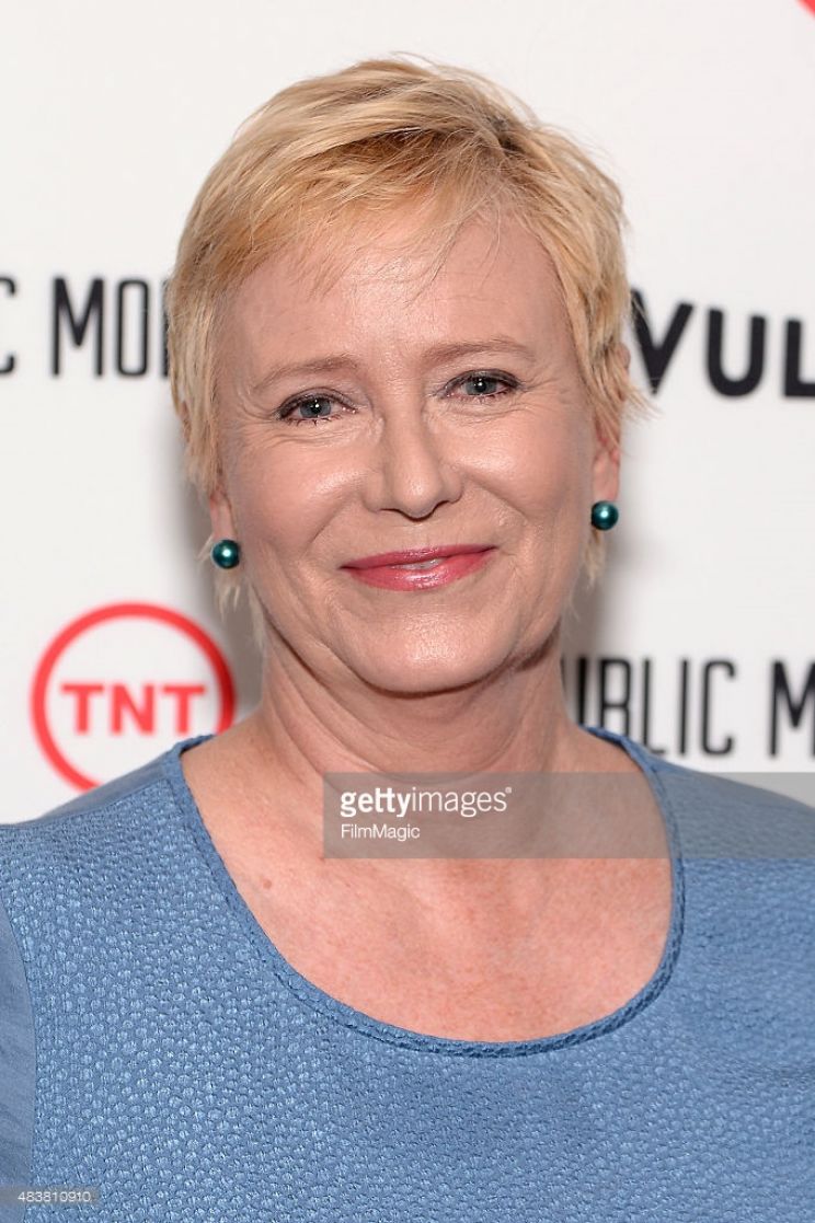 Eve Plumb