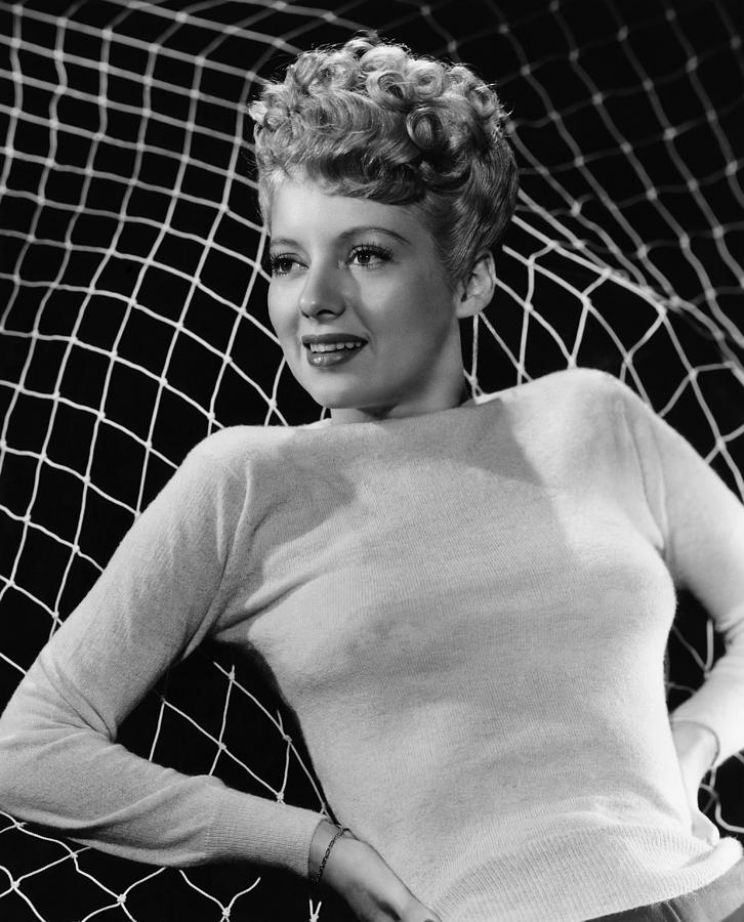 Evelyn Keyes