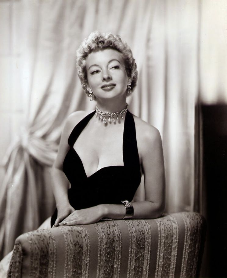 Evelyn Keyes