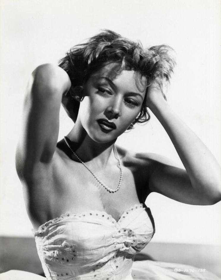 Evelyn Keyes