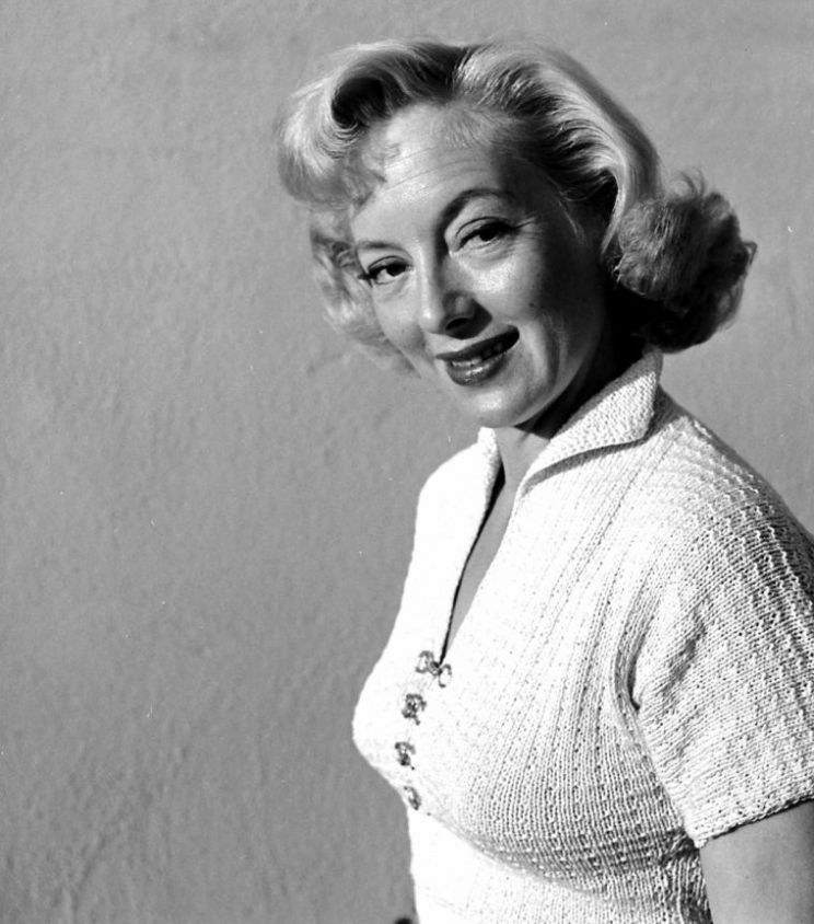 Evelyn Keyes