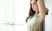 Evelyn Sharma