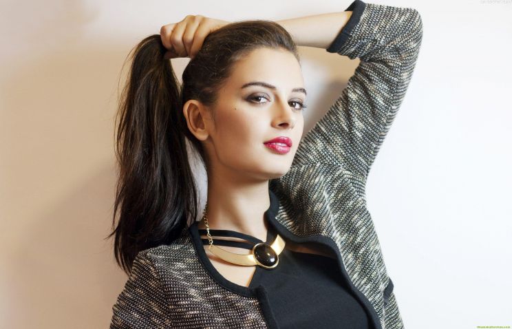 Evelyn Sharma