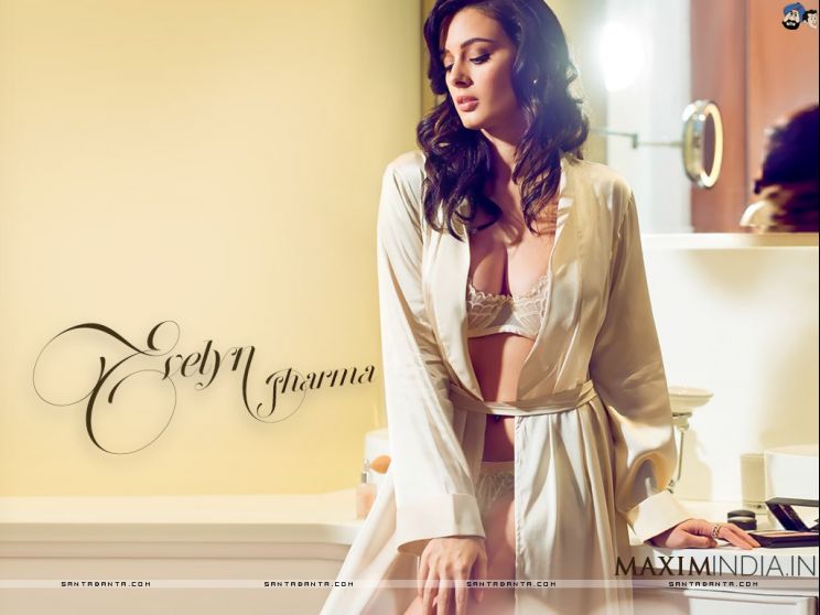 Evelyn Sharma