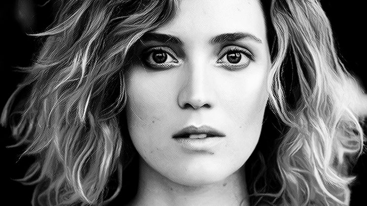 Evelyne Brochu