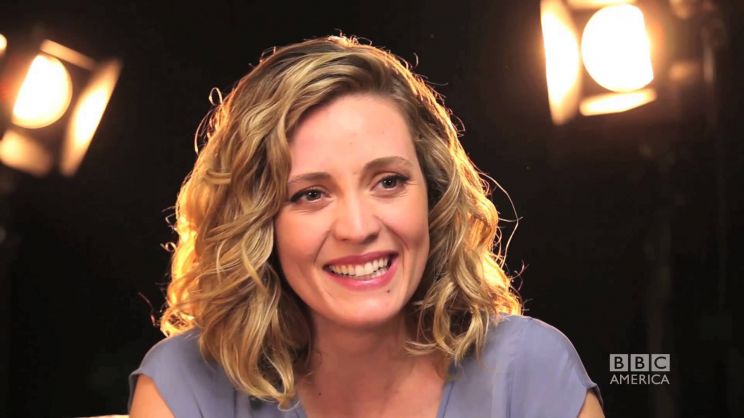 Evelyne Brochu