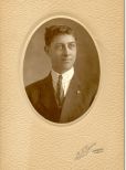 Everett Marshall
