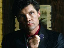 Everett McGill