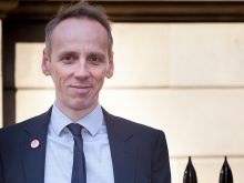 Ewen Bremner