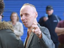 Ewen Bremner