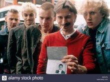 Ewen Bremner