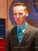 Ewen Bremner