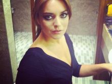 Ezgi Mola