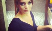 Ezgi Mola