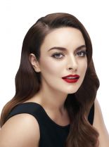 Ezgi Mola