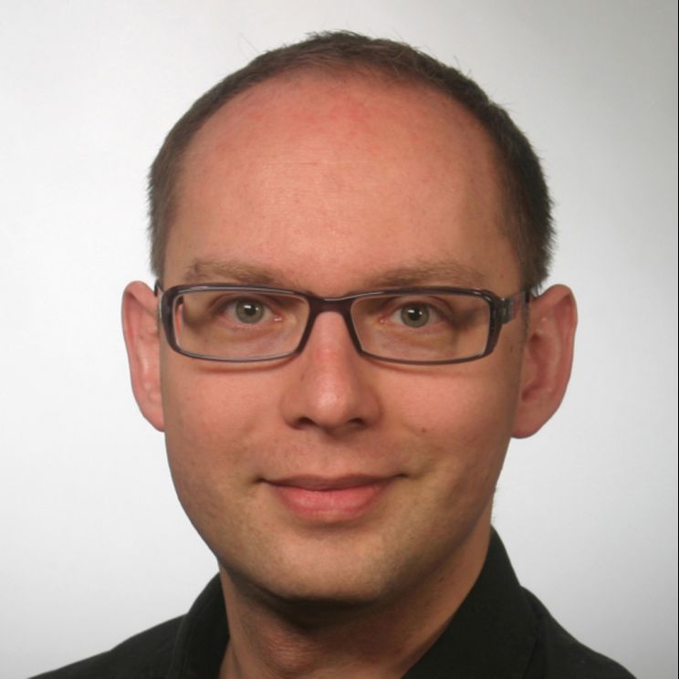 Fabian Huebner