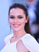 Fahriye Evcen