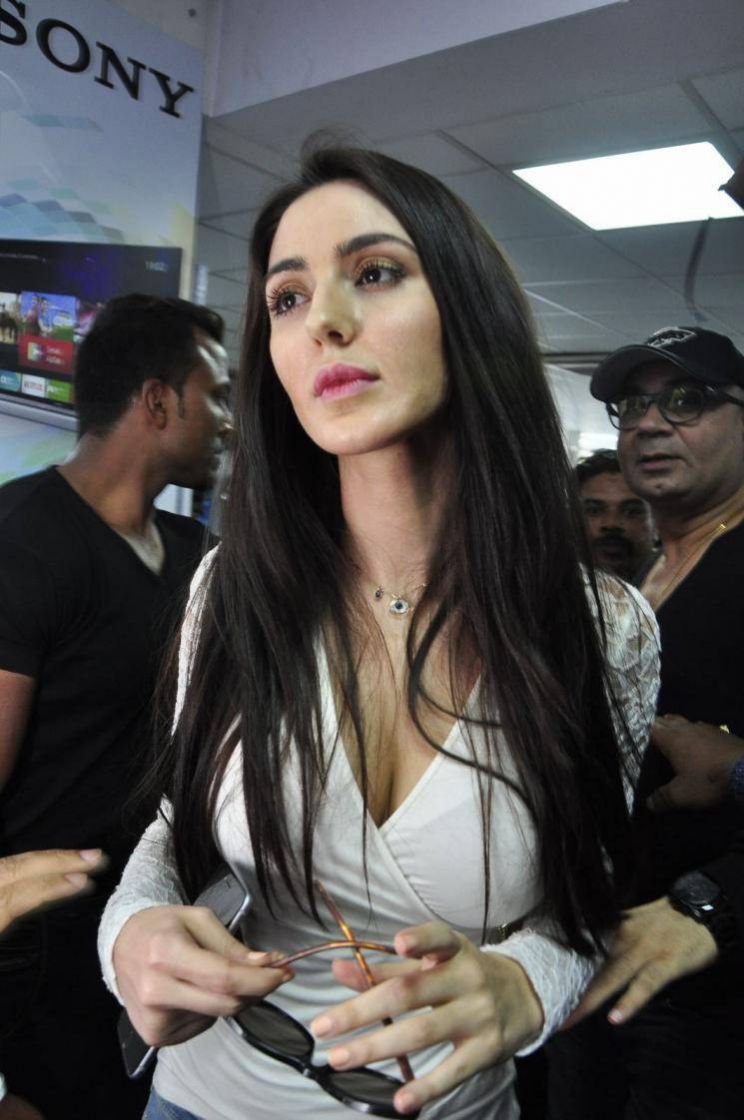 Farah Karimaee