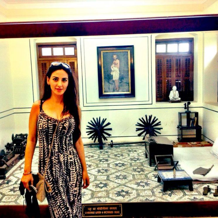 Farah Karimaee