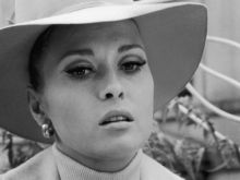 Faye Dunaway