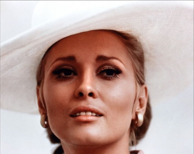 Faye Dunaway