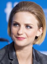 Faye Marsay #115954 picture (Portrait Medium)